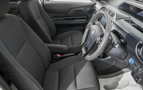 Toyota Aqua I, 2016 год, 1 099 000 рублей, 11 фотография