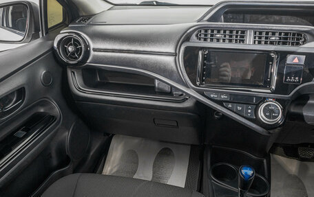 Toyota Aqua I, 2016 год, 1 099 000 рублей, 21 фотография
