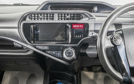 Toyota Aqua I, 2016 год, 1 099 000 рублей, 18 фотография