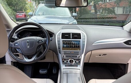 Lincoln MKZ II рестайлинг, 2018 год, 2 360 000 рублей, 10 фотография