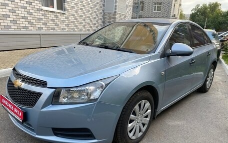 Chevrolet Cruze II, 2011 год, 700 000 рублей, 1 фотография