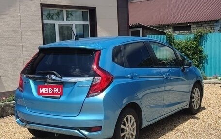 Honda Fit III, 2018 год, 1 120 000 рублей, 2 фотография