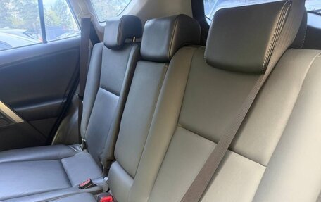 Toyota RAV4, 2015 год, 2 200 000 рублей, 13 фотография