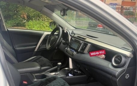 Toyota RAV4, 2015 год, 2 200 000 рублей, 7 фотография