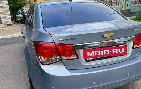 Chevrolet Cruze II, 2011 год, 700 000 рублей, 2 фотография