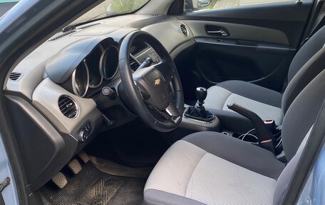 Chevrolet Cruze II, 2011 год, 700 000 рублей, 5 фотография