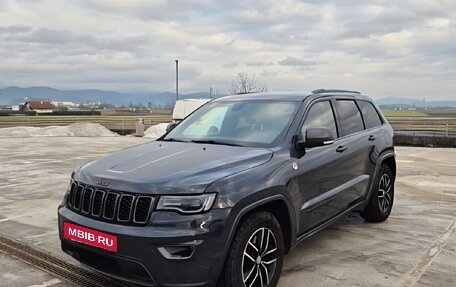 Jeep Grand Cherokee, 2018 год, 2 500 000 рублей, 2 фотография