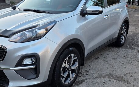 KIA Sportage IV рестайлинг, 2020 год, 2 250 000 рублей, 4 фотография