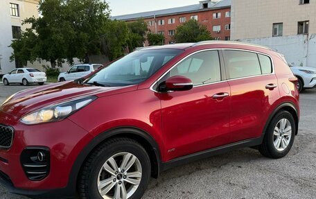 KIA Sportage IV рестайлинг, 2018 год, 2 300 000 рублей, 1 фотография