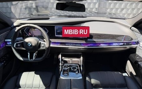 BMW 7 серия, 2025 год, 12 540 500 рублей, 11 фотография
