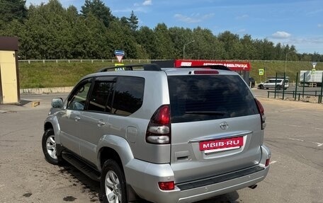 Toyota Land Cruiser Prado 120 рестайлинг, 2006 год, 2 300 000 рублей, 7 фотография