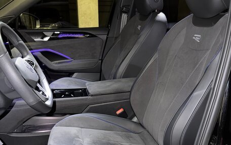 Volkswagen Tiguan, 2024 год, 4 500 000 рублей, 11 фотография