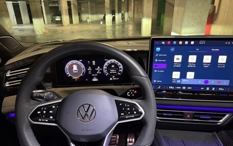 Volkswagen Tiguan, 2024 год, 4 500 000 рублей, 9 фотография