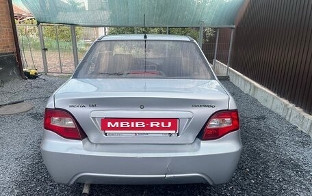 Daewoo Nexia I рестайлинг, 2012 год, 310 000 рублей, 10 фотография