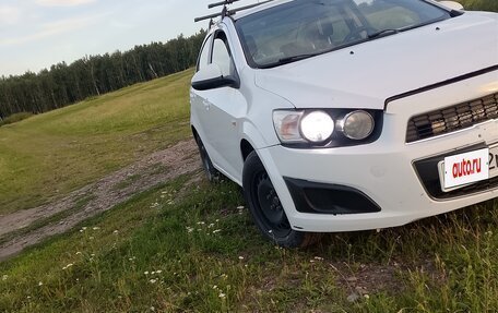 Chevrolet Aveo III, 2014 год, 400 000 рублей, 2 фотография
