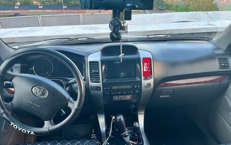 Toyota Land Cruiser Prado 120 рестайлинг, 2004 год, 1 350 000 рублей, 6 фотография