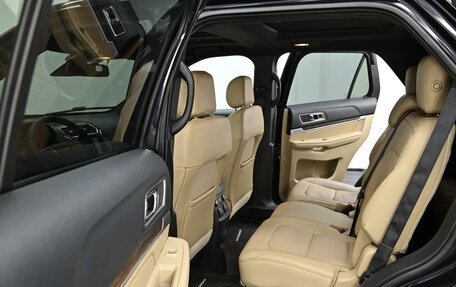 Ford Explorer VI, 2016 год, 2 399 000 рублей, 17 фотография