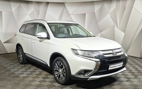 Mitsubishi Outlander III рестайлинг 3, 2015 год, 1 709 000 рублей, 3 фотография