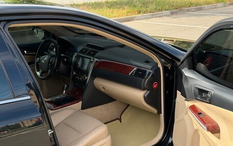 Toyota Camry, 2014 год, 1 350 000 рублей, 9 фотография