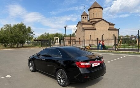 Toyota Camry, 2014 год, 1 350 000 рублей, 4 фотография