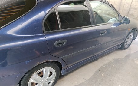 Mitsubishi Carisma I, 1997 год, 140 000 рублей, 15 фотография