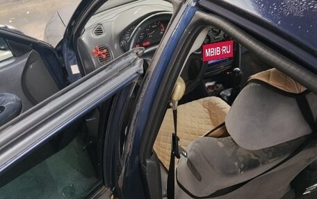 Mitsubishi Carisma I, 1997 год, 140 000 рублей, 22 фотография