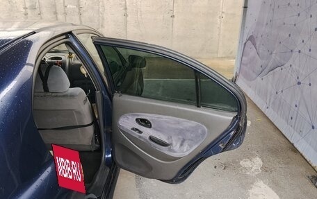 Mitsubishi Carisma I, 1997 год, 140 000 рублей, 18 фотография
