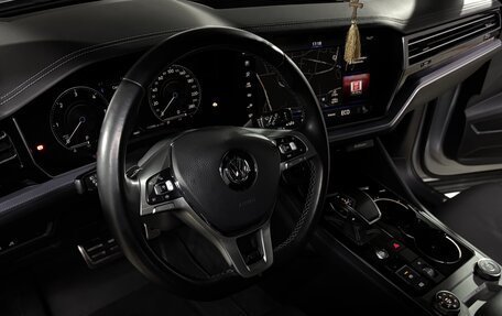Volkswagen Touareg III, 2019 год, 5 850 000 рублей, 8 фотография