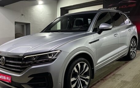 Volkswagen Touareg III, 2019 год, 5 850 000 рублей, 2 фотография