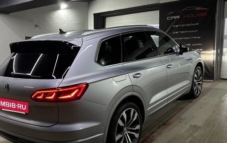 Volkswagen Touareg III, 2019 год, 5 850 000 рублей, 4 фотография