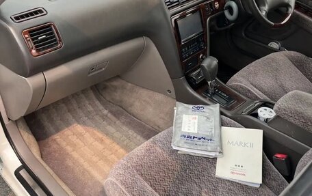 Toyota Mark II VIII (X100), 2000 год, 710 000 рублей, 17 фотография