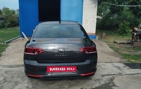 Volkswagen Passat B8 рестайлинг, 2021 год, 4 500 000 рублей, 6 фотография