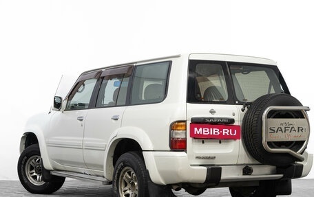 Nissan Safari IV, 2000 год, 1 249 000 рублей, 7 фотография