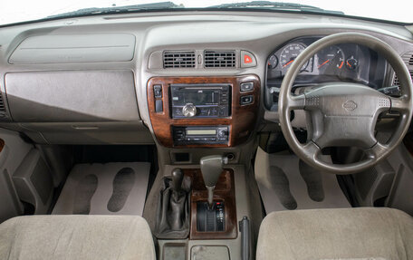 Nissan Safari IV, 2000 год, 1 249 000 рублей, 10 фотография