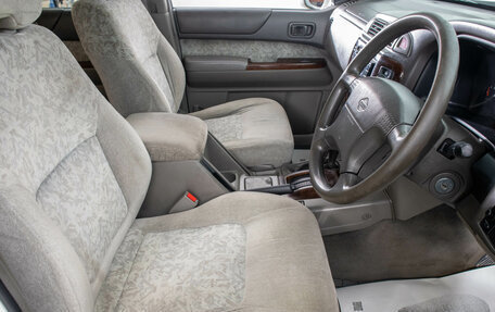 Nissan Safari IV, 2000 год, 1 249 000 рублей, 11 фотография