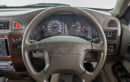 Nissan Safari IV, 2000 год, 1 249 000 рублей, 14 фотография