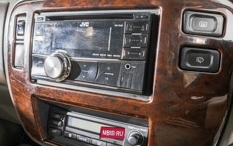 Nissan Safari IV, 2000 год, 1 249 000 рублей, 17 фотография