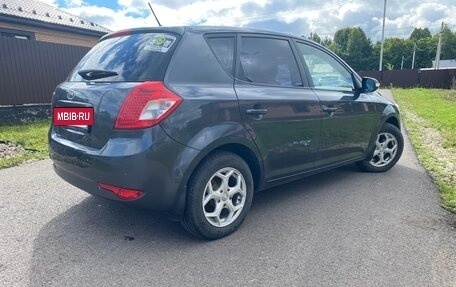 KIA cee'd I рестайлинг, 2011 год, 720 000 рублей, 6 фотография