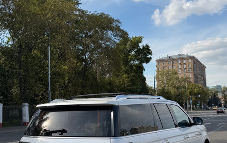 Lincoln Navigator, 2018 год, 7 300 000 рублей, 4 фотография