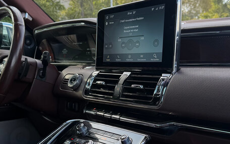 Lincoln Navigator, 2018 год, 7 300 000 рублей, 11 фотография