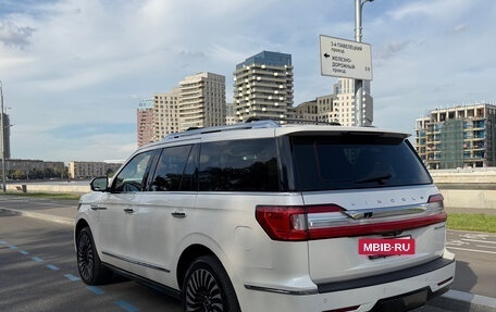 Lincoln Navigator, 2018 год, 7 300 000 рублей, 5 фотография