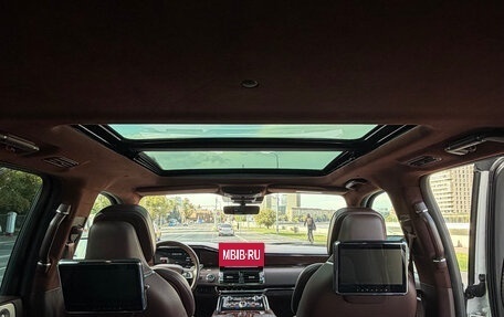 Lincoln Navigator, 2018 год, 7 300 000 рублей, 8 фотография