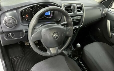 Renault Logan II, 2015 год, 582 980 рублей, 8 фотография
