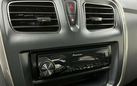 Renault Logan II, 2015 год, 582 980 рублей, 11 фотография