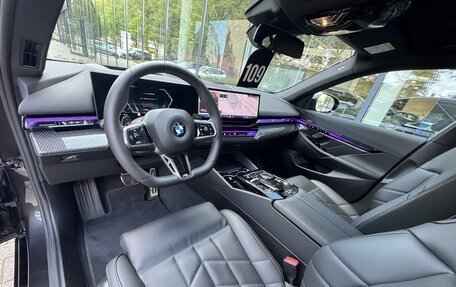 BMW 5 серия, 2025 год, 7 452 783 рублей, 6 фотография
