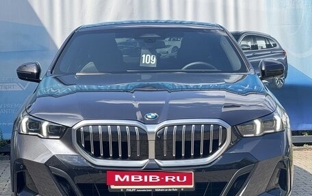 BMW 5 серия, 2025 год, 7 452 783 рублей, 2 фотография