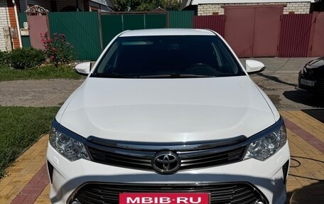 Toyota Camry, 2015 год, 2 435 000 рублей, 2 фотография