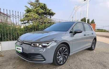 Volkswagen Golf VIII, 2023 год, 2 100 000 рублей, 3 фотография