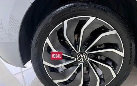 Volkswagen Golf VIII, 2023 год, 2 100 000 рублей, 19 фотография