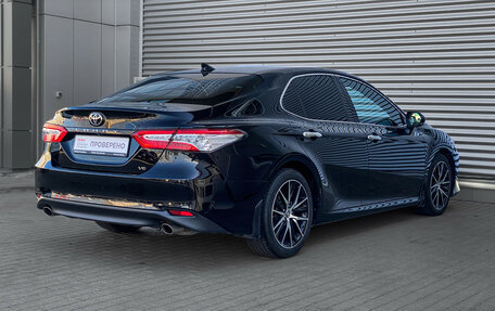 Toyota Camry, 2019 год, 3 490 000 рублей, 5 фотография